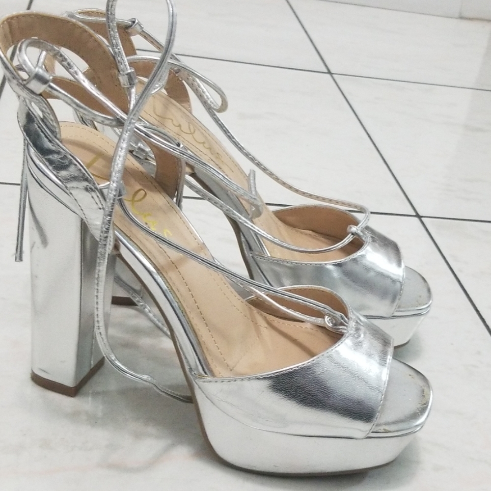 Sandal